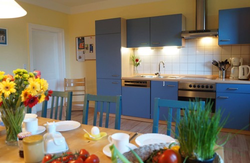 Wittenbeck Apartment | Large family-friendly apartment in a stylish country villa (1923) m. garden