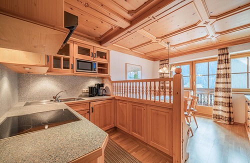 Wald im Pinzgau Apartment | Large holiday apartment combination with terrac