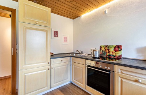 Unterwoessen House | Large Holiday Home with Mountain View, Private Terrace and Wi-Fi