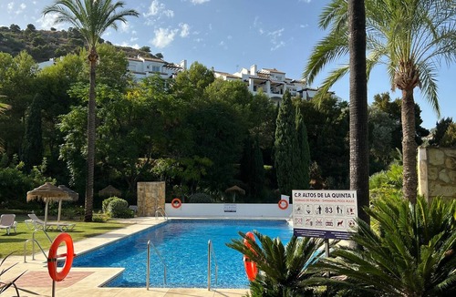 Benahavis Apartment | Large Luxury Apartment La Quinta Golf in tranquil garden & large pool FREE WIFI