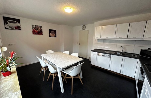 Bad Zwischenahn Apartment | Large, quiet holiday apartment close to the center, space for the whole family