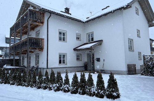 Silberberg Apartment | Large vacation apartment with balcony, Swedish stove and box-spring bed