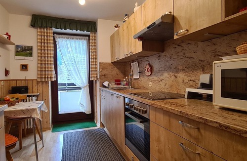 Bad Reichenhall Apartment | Large vacation apartment- 6 persons, 83sqm, 2 bedrooms, 2 balconies