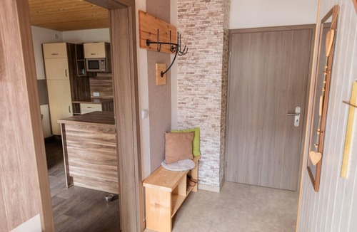 Furth im Wald Apartment | Large vacation home (116sqm) with garden