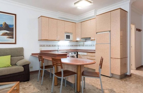 Las Palmas de Gran Canaria Apartment | Las Canteras Beach - 2BR/2BA - Family 5pax