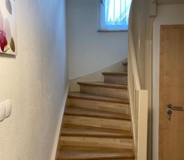 Schweighof Cabin | "LE RUISSEAU" Ferien- & Monteurhaus Nähe Freiburg - 5 Zimmer - ideal für Gruppen