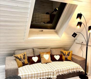 Landeck Apartment | Lechtaler Alpenblick Landeck - Privatzimmer & Ferienwohnung