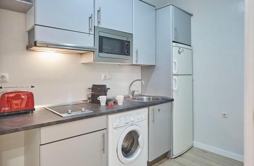 Malasana Apartment | LEEWAYS APARTMENT in SAN BERNARDO