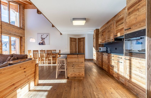 Veysonnaz Apartment | Les Mayens MB 021 - LUXURY Apartment for 14 People