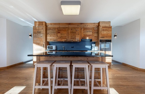 Veysonnaz Apartment | Les Mayens MB 021 - LUXURY Apartment for 14 People
