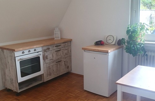 Altena House | Liebevoll Eingerichtete Ferienwohnung am Fluss in Beliebtem Wandergebiet