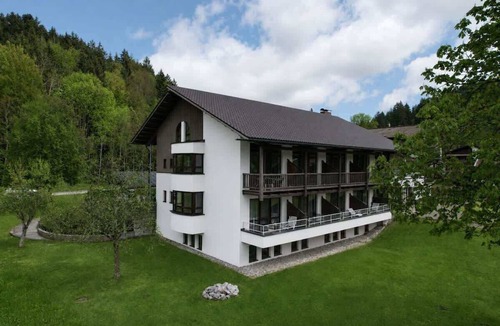 Fischbachau Apartment | Liebevolle Alpen-Maisonette 9 Wörnsmühl