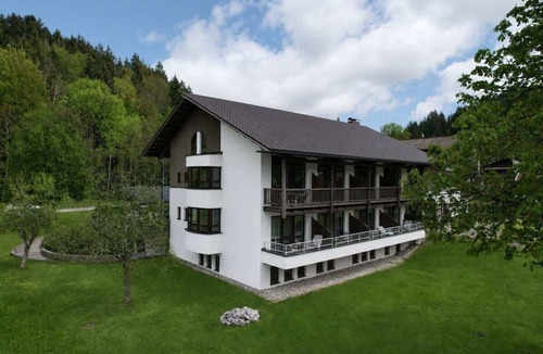 Fischbachau Apartment | Liebevolles Alpen-Apartment 4 Wörnsmühl