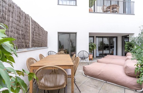 Hostafrancs Apartment | Limehome Barcelona Rector Triadó