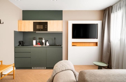 Salamanca Apartment | Limehome Madrid Ventas