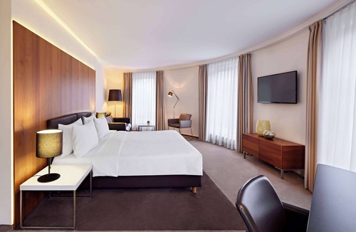 Unterrath Hotel | Lindner Hotel Dusseldorf Airport, part of JdV by Hyatt