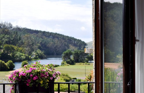 Lires Hotel | LiresCa