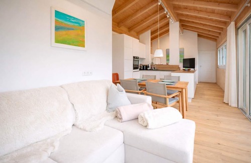 Wiesing Ski Chalet | LITTLE LUCK – Private Pool & View