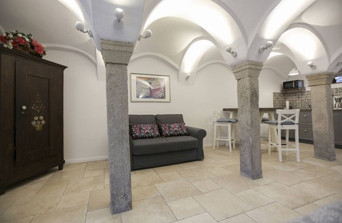Grafengehaig Apartment | Live like in a castle, in the vaulted room, rental after complete renovation