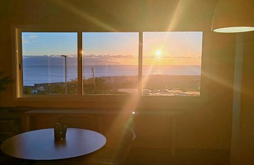 Playa San Juan Apartment | local diamand