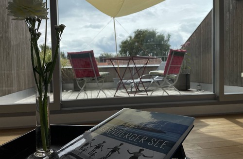 Guntering Apartment | Loft by the lake! Lake hopping between Lake Starnberg and Lake Ammersee
