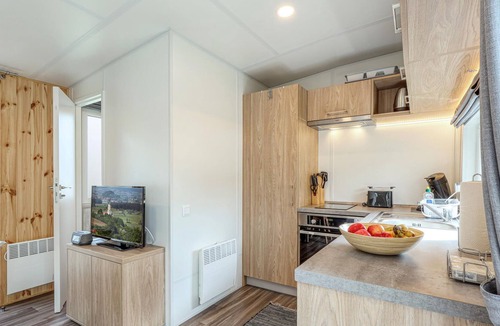 Wemding House | Look forward to a vacation close to numerous activities in the real Tiny House at Camping Park Wemdi