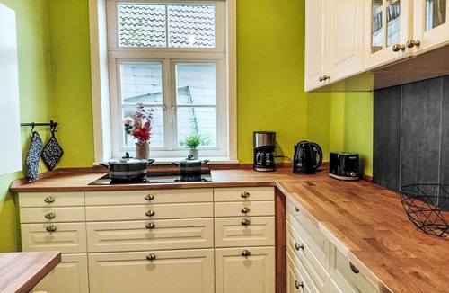 Schwalenberg Apartment | Lovely apartment for 4 people with WIFI, TV, pets allowed and panoramic view