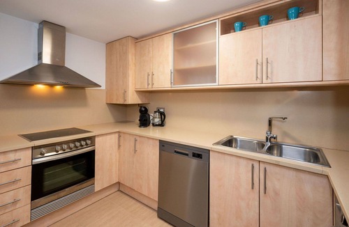 Malgrat de Mar Apartment | Lovely apartment for 3 people with A/C, WIFI, TV and balcony