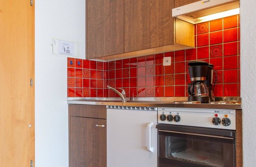 Saas Almagell Apartment | Lovely apartment for 2 people with WIFI, TV and balcony