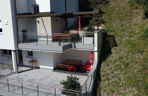 Laimach Apartment | Lovely apartment for 8 guests with WIFI, TV, terrace and pets allowed