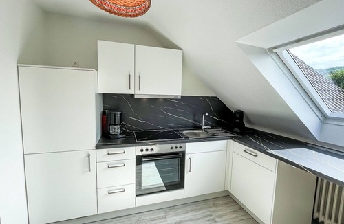 Bischoffingen Apartment | Lovely apartment for 3 people with WIFI, TV, balcony and panoramic view