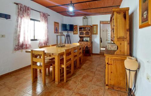 Villanueva del Trabuco House | Lovely Home In Villanueva Del Trabuco
