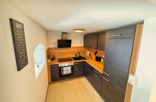 Hall In Tirol Apartment | Lovely Old Town Studio