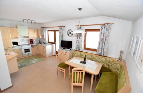 Zillertal Apartment | Lovingly furnished apartment in a central location