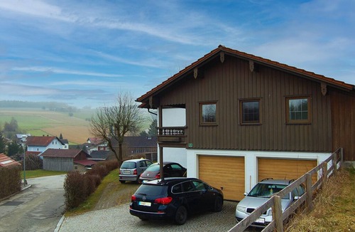 Bad Birnbach Apartment | Lovingly furnished vacation apartment with washing machine