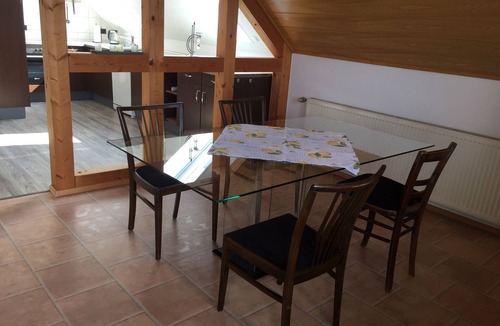 Windelsbach Apartment | Lovingly furnished vacation apartment for up to 4 people (65sqm) with balcony/terrace and separate kitchen