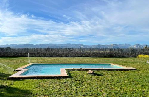 Santa Maria del Cami Villa | Lujosa Villa con piscina junto a Palma