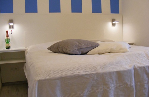 Juliusruh Apartment | Lütt - Holiday room directly on the beach
