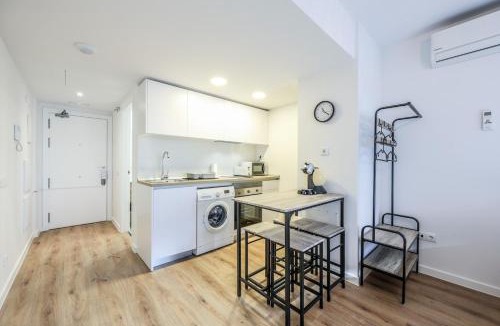 San Sebastian de los Reyes Apartment | Luxurious Studio with Terrace and Parking in Madrid
