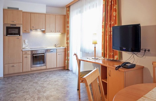 Stumm Apartment | Luxurious Apartment in Kaltenbach with Sauna