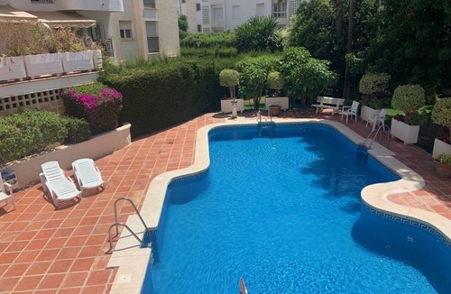 Carihuela Apartment | Luxurious Two-Story Penthouse with Large Terraces – Steps from Playa Pepe