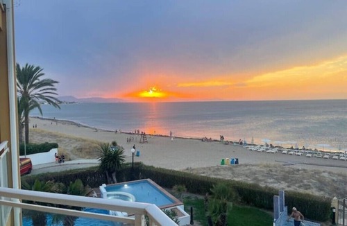 Almadrava Beach Apartment | Luxury 1st line beach - 4 double rooms 3 bathrooms