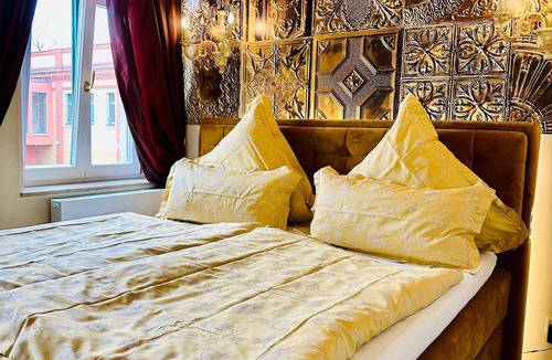 Outer Neustadt Apartment | Luxury apartment "Zoras Welt" in prime location in Dresden Neustadt