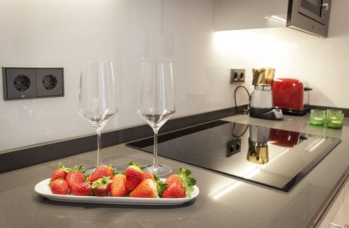 Centro Apartment | Luxury Aprt. Trendy Chueca, Madrid Center, Walk to Museums, Plazas and Gran Via