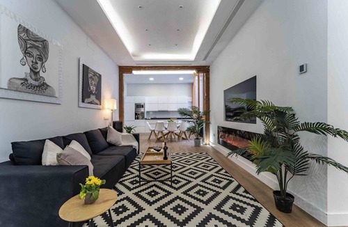 Embajadores Apartment | Luxury High-End Apartment La Latina