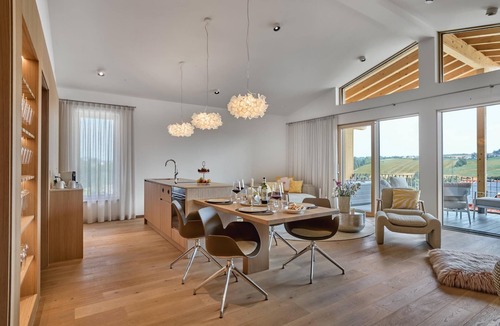 Thyrnau Ski Chalet | Luxury loft 2 bedrooms, whirlpool & sauna, golf, tennis, lake, 8 km from Passau