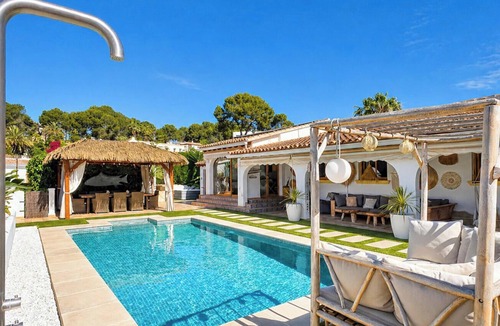 Moraira Villa | Luxury Lounge Villa Moraira close to beach & village with swimmingpool & jacuzzi