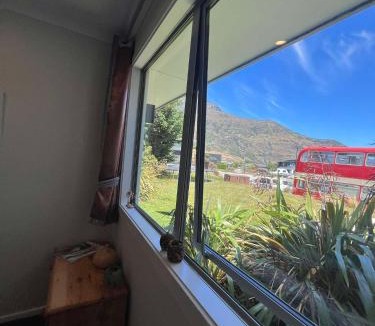 Lake Hayes Apartment | Luxury Ludemann Lodge Apartment