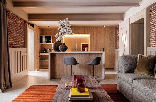 Recoletos Apartment | Luxury Secret Patio in Recoletos