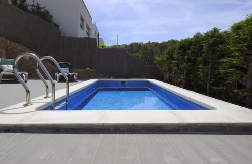 Vallpineda Villa | Luxury Villa Mont Rodó in Sitges with private swimming pool and parking